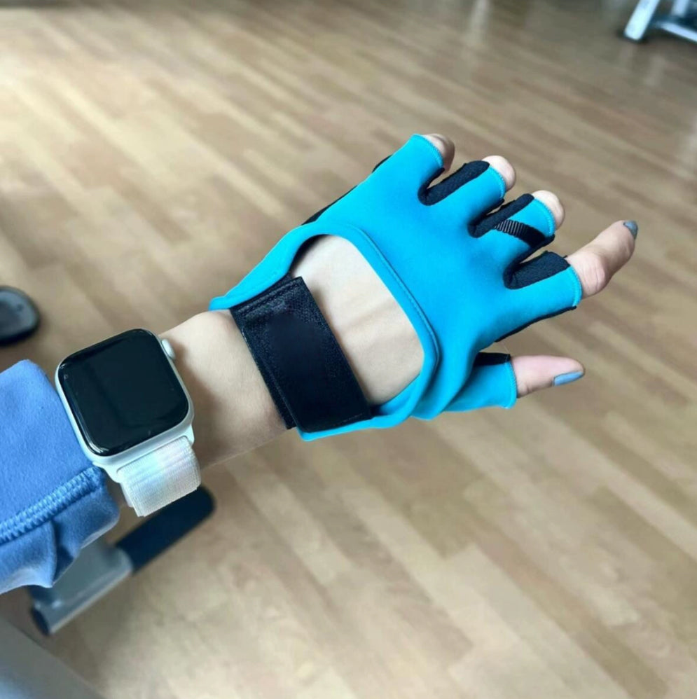 Custom fingerless gym gloves for private-label fitness brands