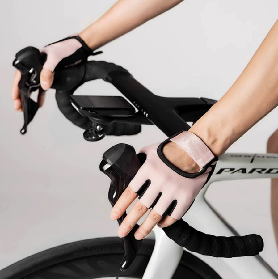 Custom fingerless gym gloves for private-label fitness brands