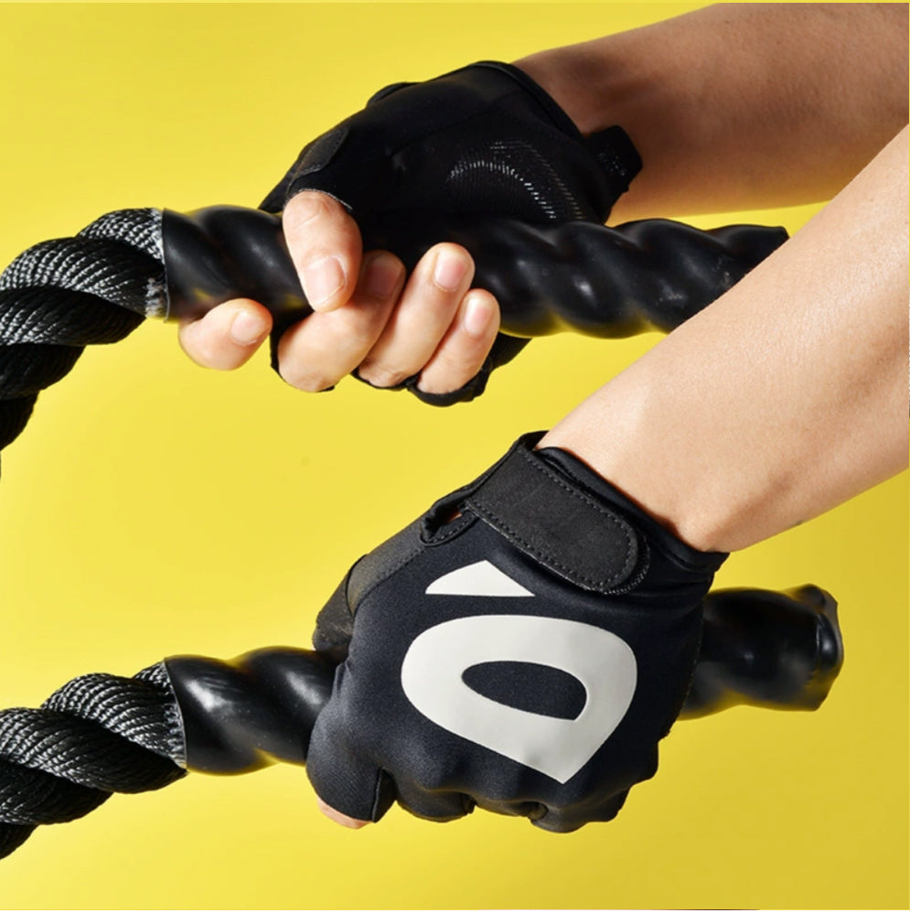 Custom fingerless gym gloves for private-label fitness brands