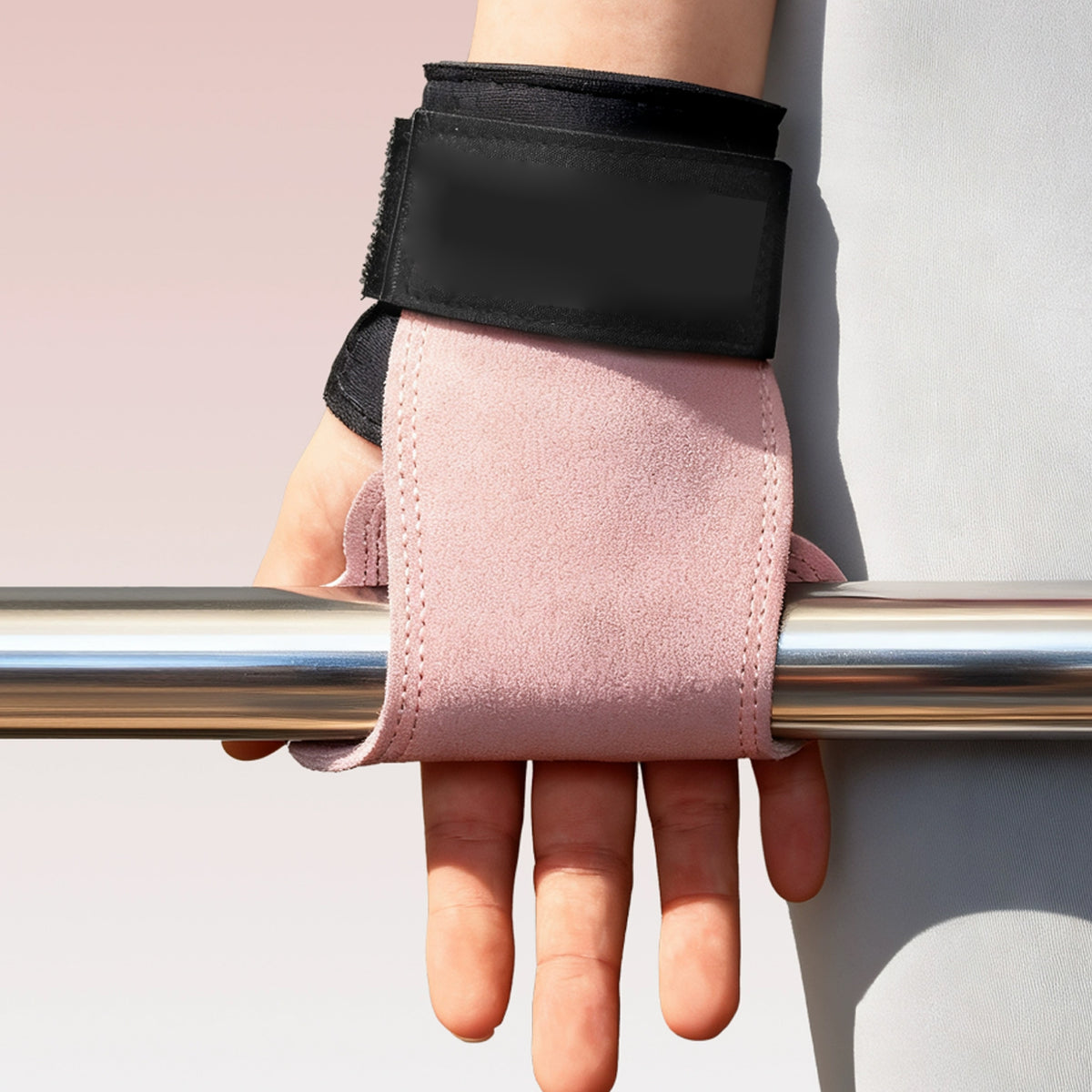 Custom cat-claw gym gloves for private-label fitness brands